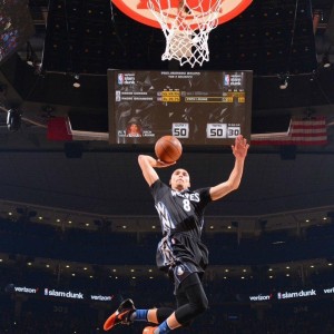 爱游戏官方入口：拉齐奥主场激战都灵，佩德罗领衔锋线，罗马尼奥利坐镇后防，西蒙尼阿斯拉尼关键替补