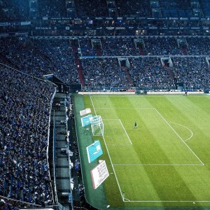 爱游戏官网-佩德里英伦归来无缝衔接 亮相巴塞罗那活动现场引爆球迷热情