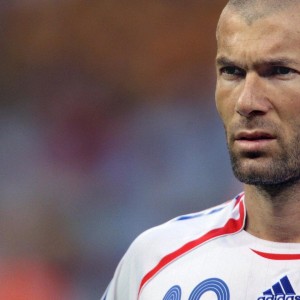 【爱游戏】杜锋总结赛季，三连冠真的不易，但冠军属于过去