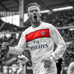 爱游戏_斯帕莱蒂驾临都灵城引轰动 尤文总部外球迷夹道迎帅